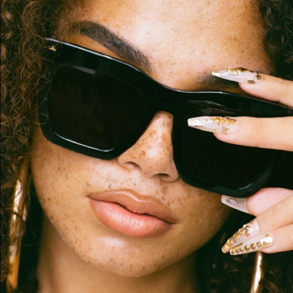 DEZI Sunglasses - Picture 1 of 5